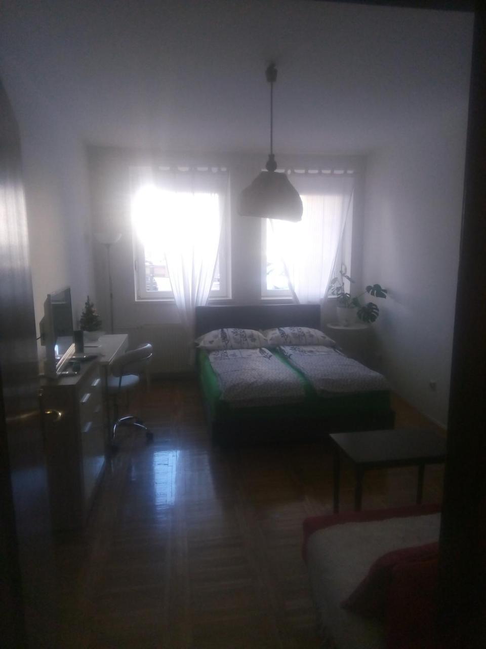 Ivana Center โนวีซาด ภายนอก รูปภาพ